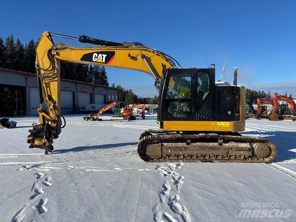 CAT 325 FL CR Excavatoare pe șenile
