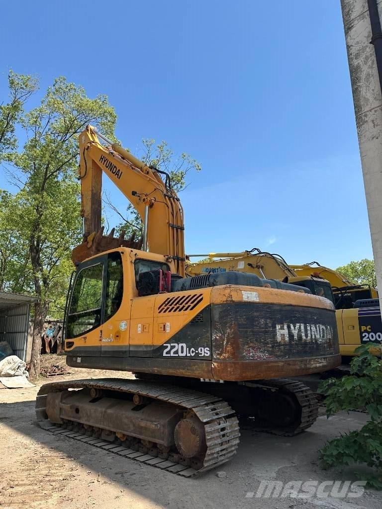 Hyundai 220LC-9S Excavatoare pe șenile

