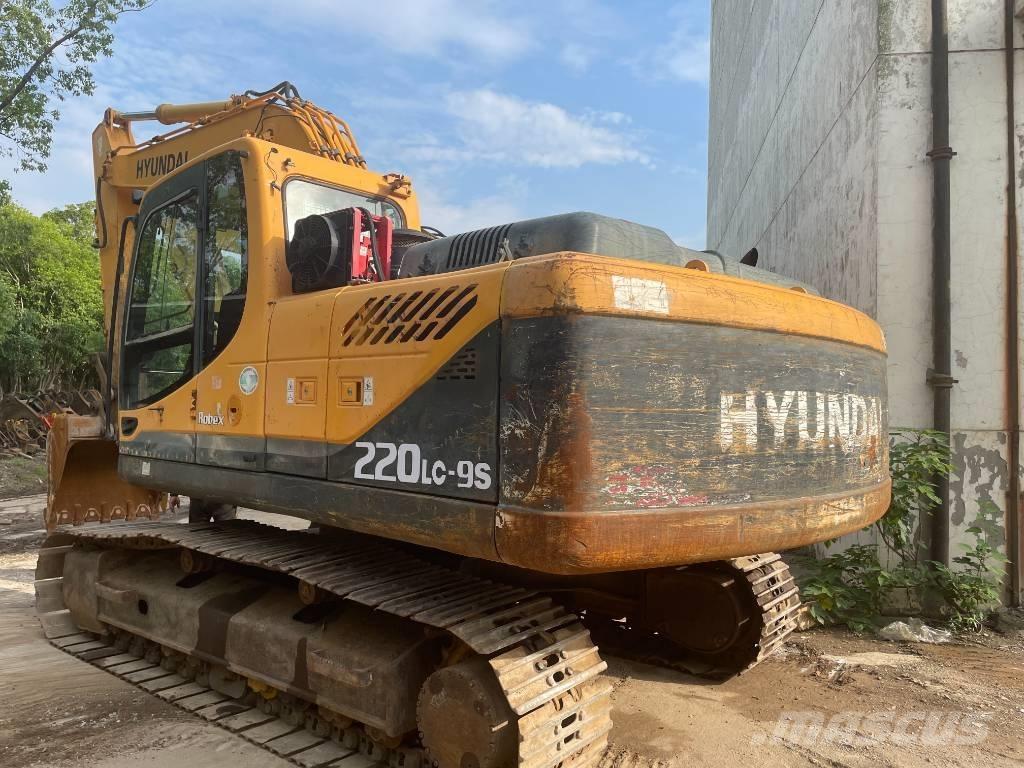 Hyundai 220LC-9S Excavatoare pe șenile
