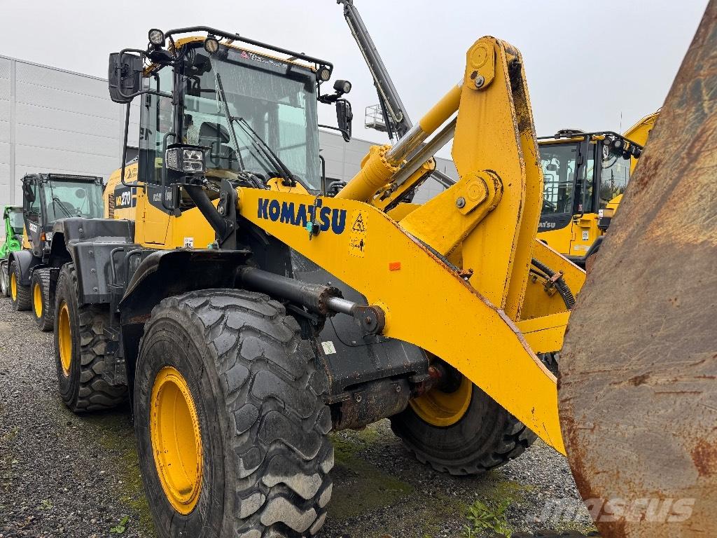 Komatsu WA 270-8 Incarcator pe pneuri