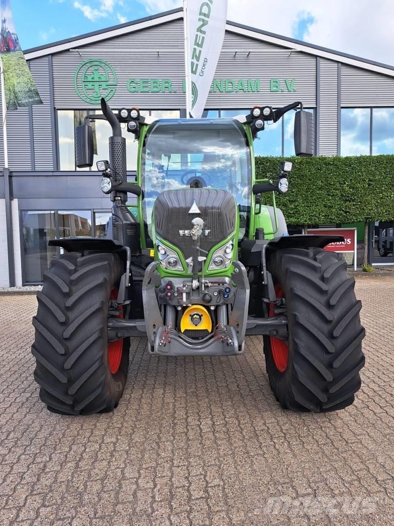 Fendt 516 Profi Plus Tractoare