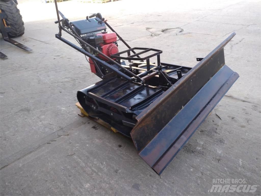 Jensen Graindozer Alte echipamente pentru nutret