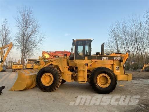 CAT 950F Incarcator pe pneuri
