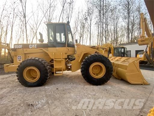 CAT 950F Incarcator pe pneuri