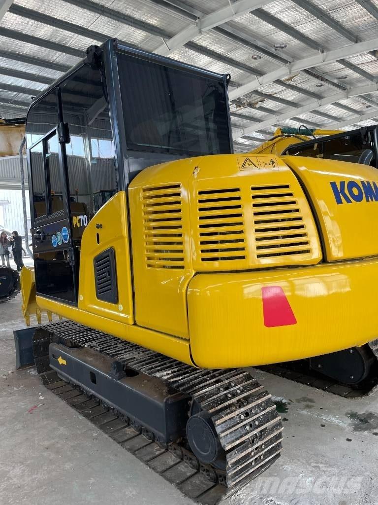 Komatsu PC 70 Excavatoare 7t - 12t
