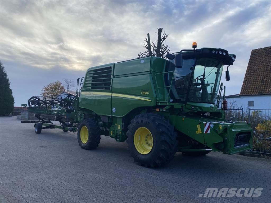 John Deere T550 Combine de secerat