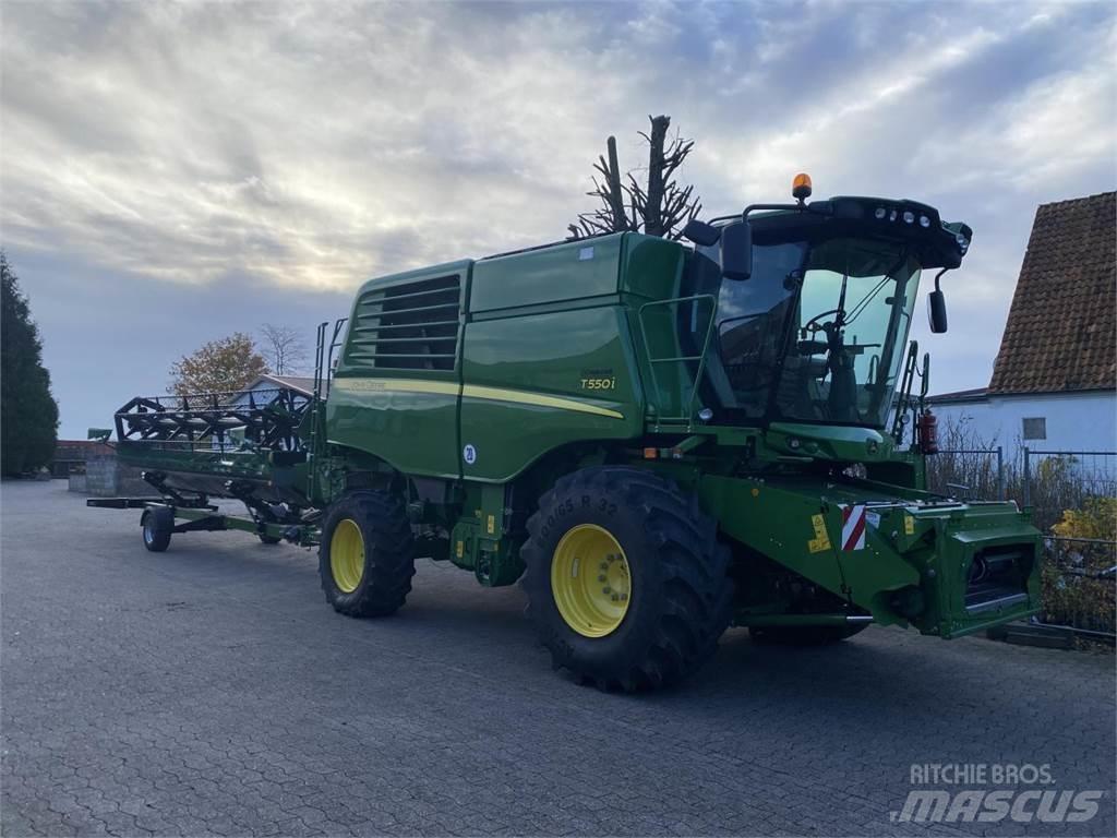 John Deere T550 Combine de secerat