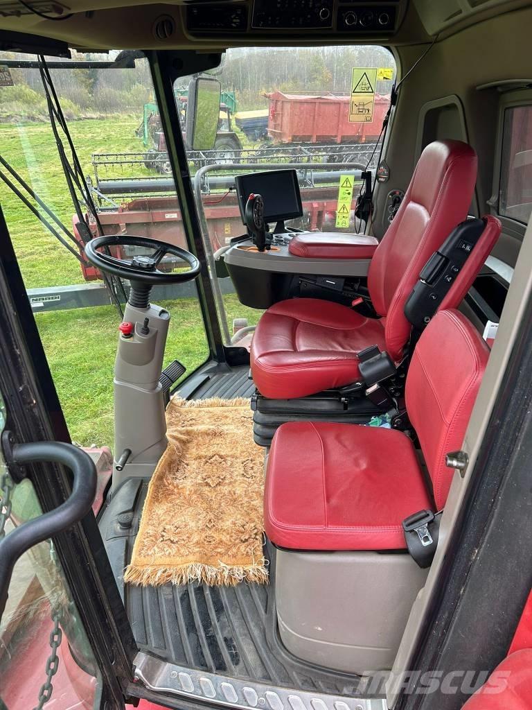 Case IH 8250 Combine de secerat