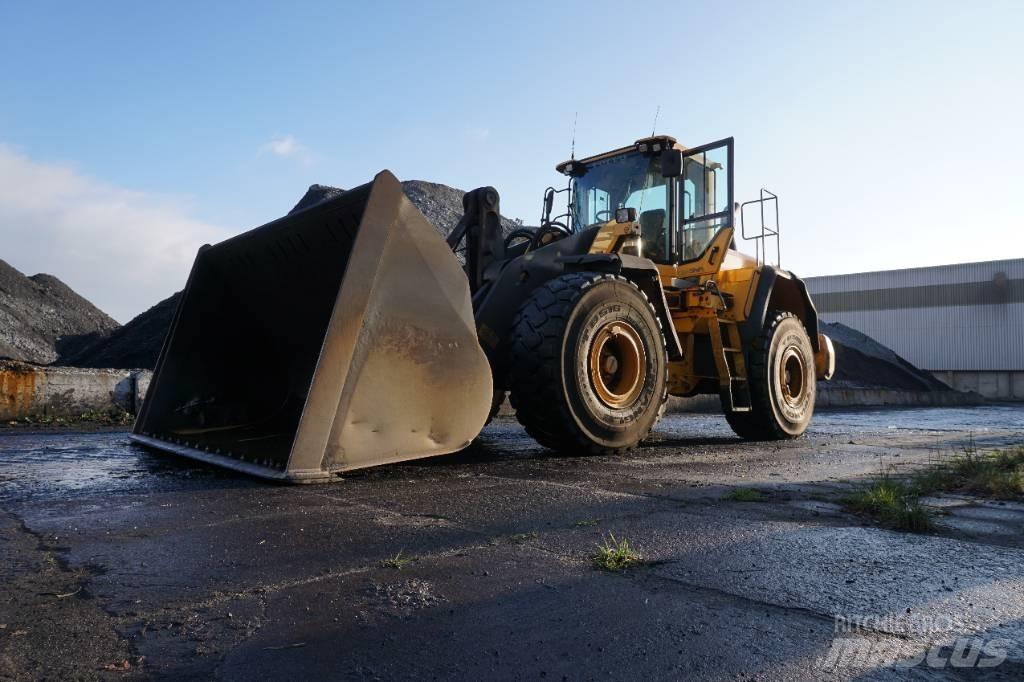 Volvo L180G Bj 2013' Incarcator pe pneuri