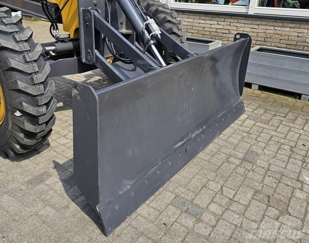 XCMG Frontblade Alte accesorii si componente