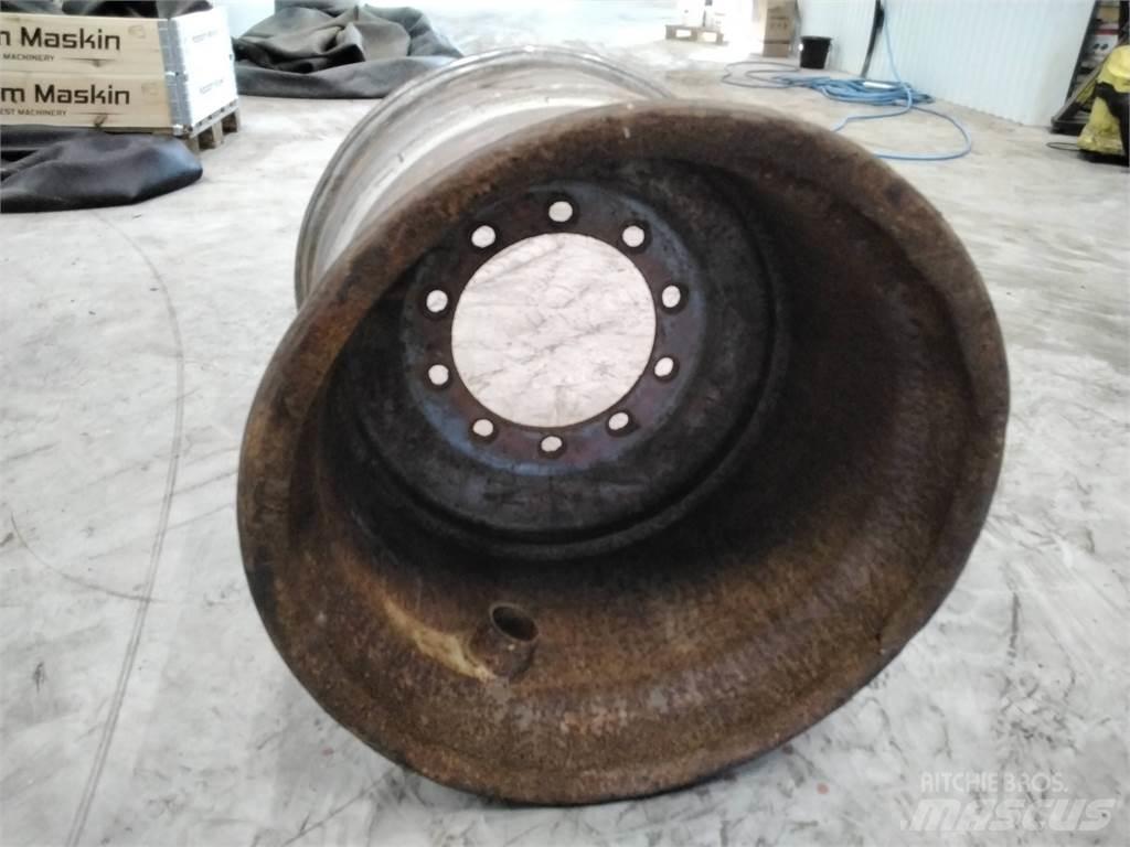Valmet 890 24x26,5 Anvelope, roti si jante