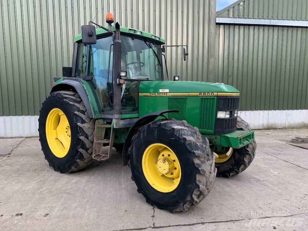 John Deere 6800 Tractoare