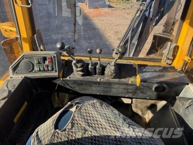 Volvo BM 6300 Buldoexcavatoare