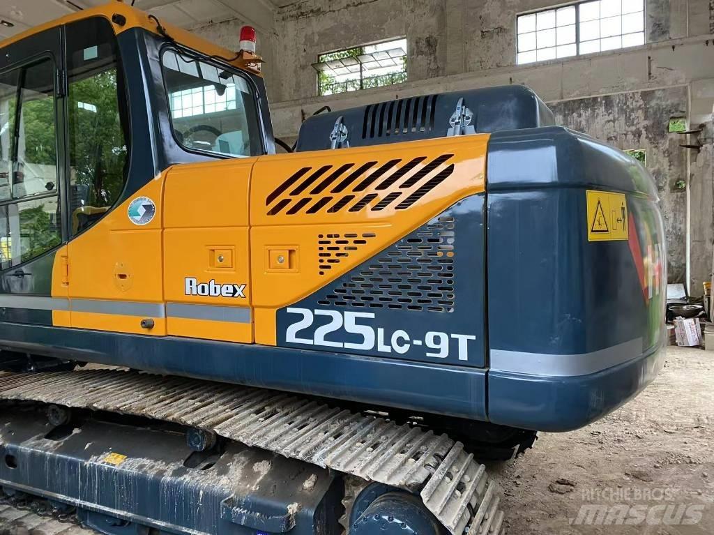 Hyundai 225LC-9 Excavatoare pe șenile

