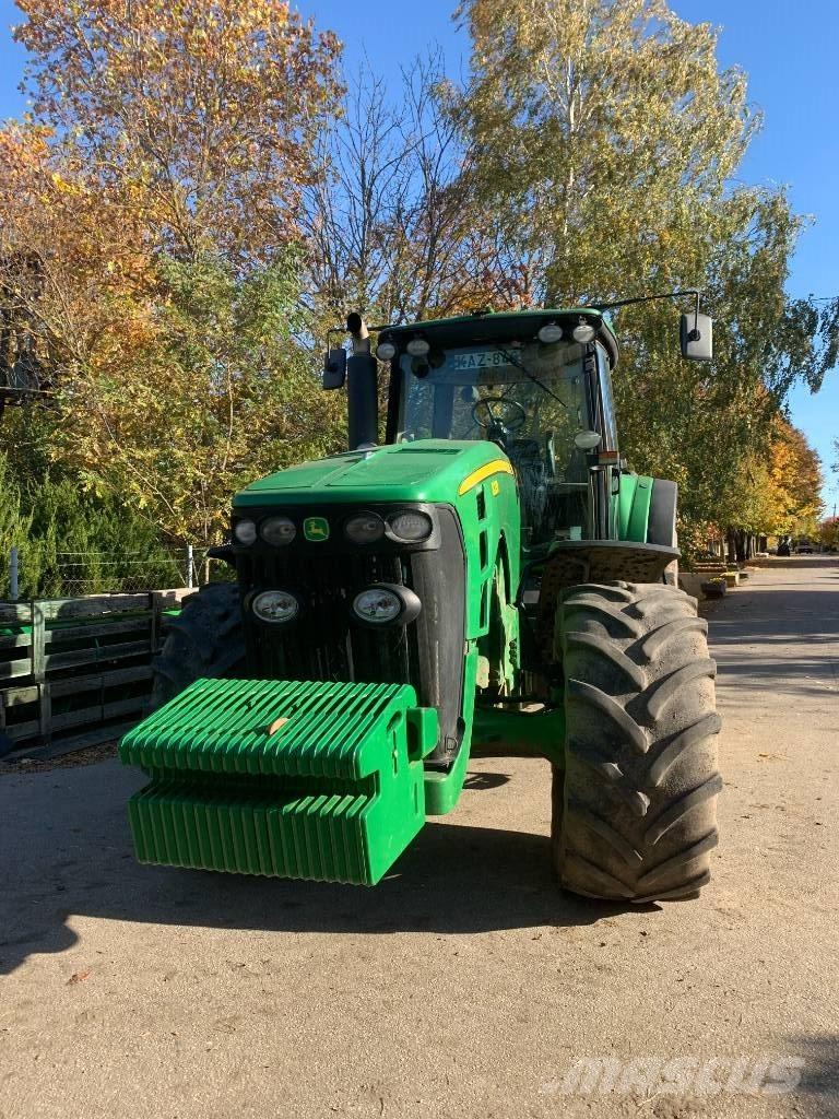 John Deere 8230 Tractoare