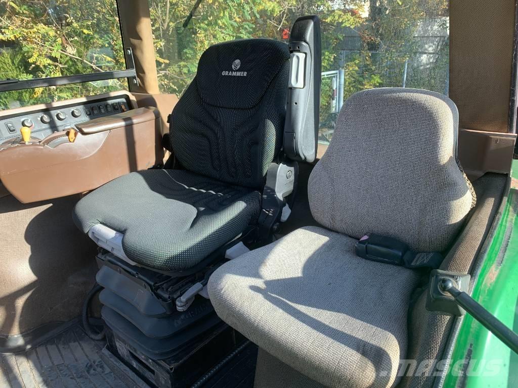 John Deere 8230 Tractoare