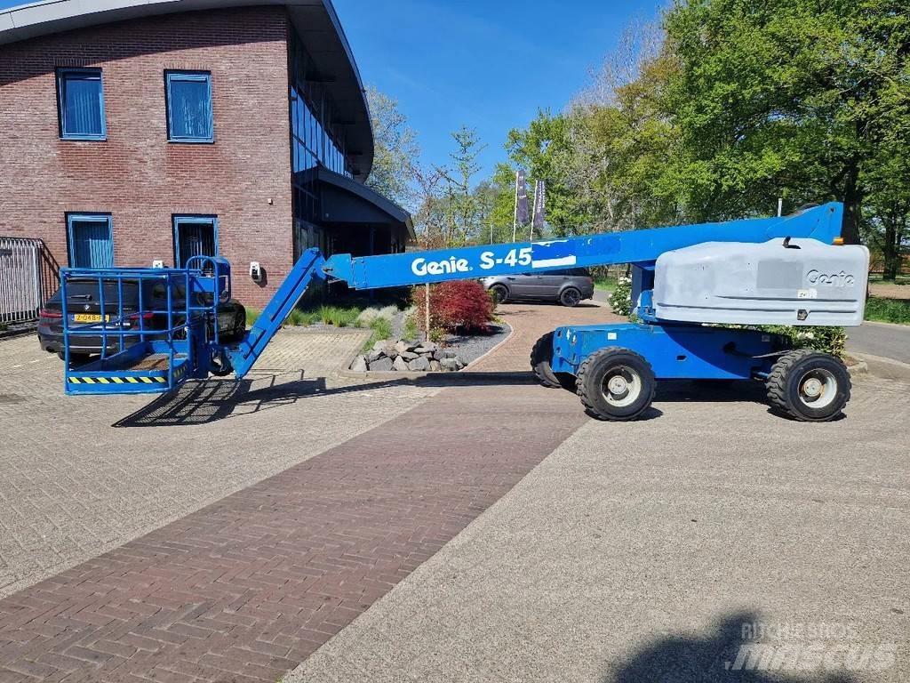 Genie S-45 Nacele cu brat telescopic