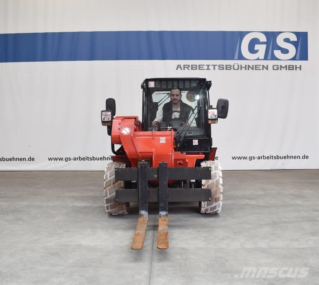 JCB 520-40 4WS Stivuitoare telescopice