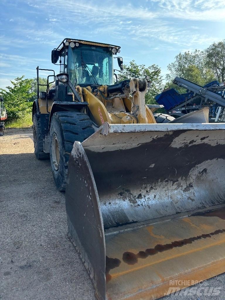 CAT 966m Incarcator pe pneuri