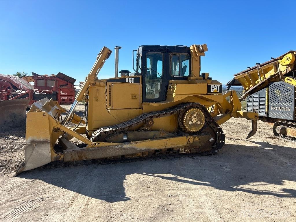 CAT D 6 T XL Buldozere pe senile