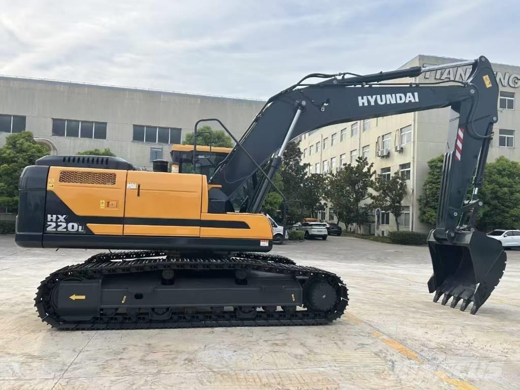 Hyundai HX 220 L Excavatoare pe șenile
