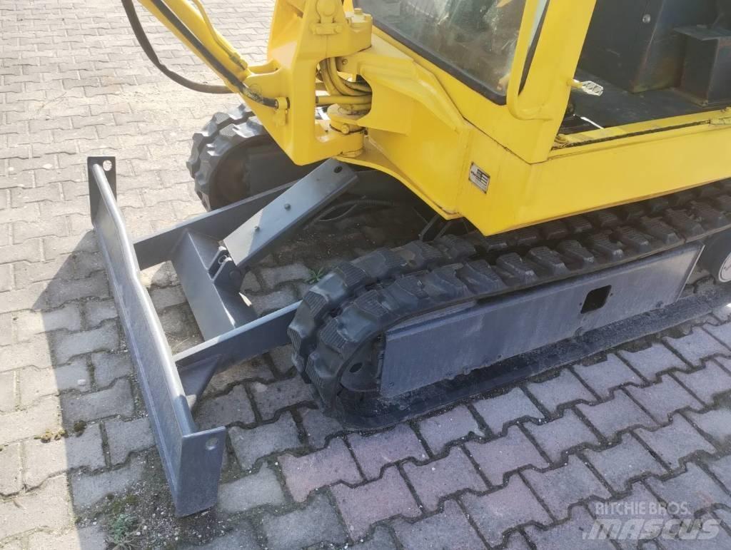 Komatsu PC 10 Excavatoare pe șenile
