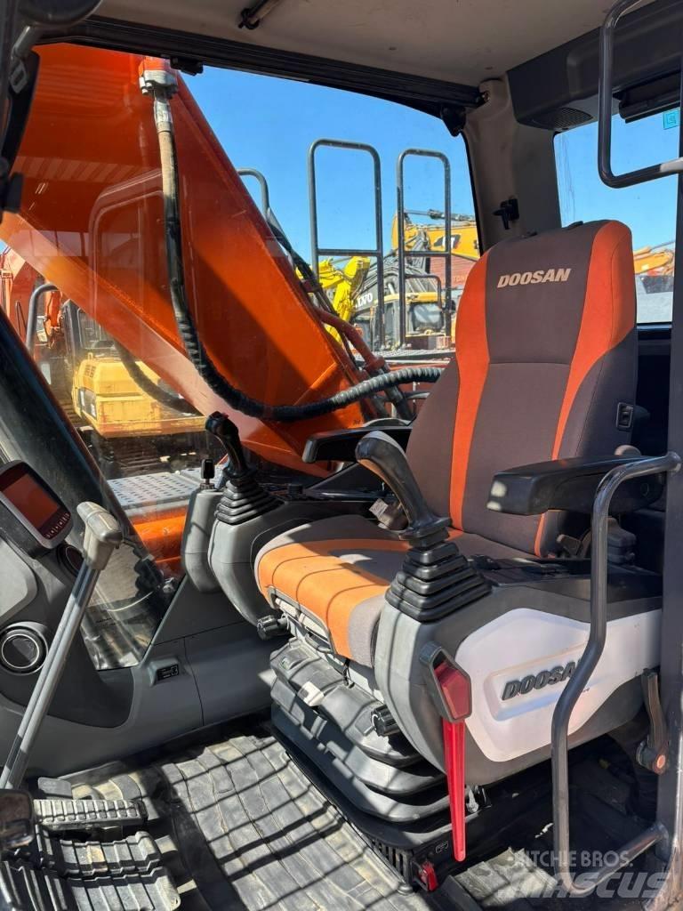 Doosan DX 255 NLC-5 Excavatoare pe șenile

