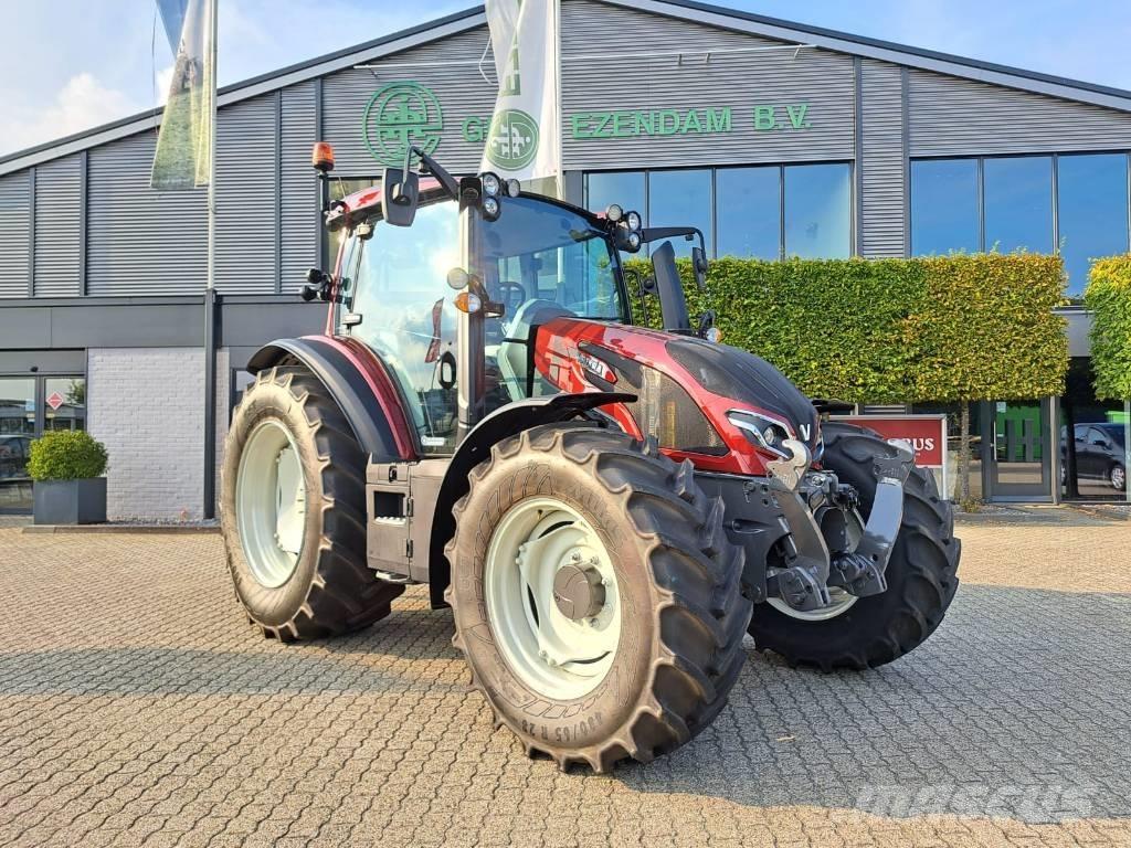 Valtra G 135 Active Tractoare