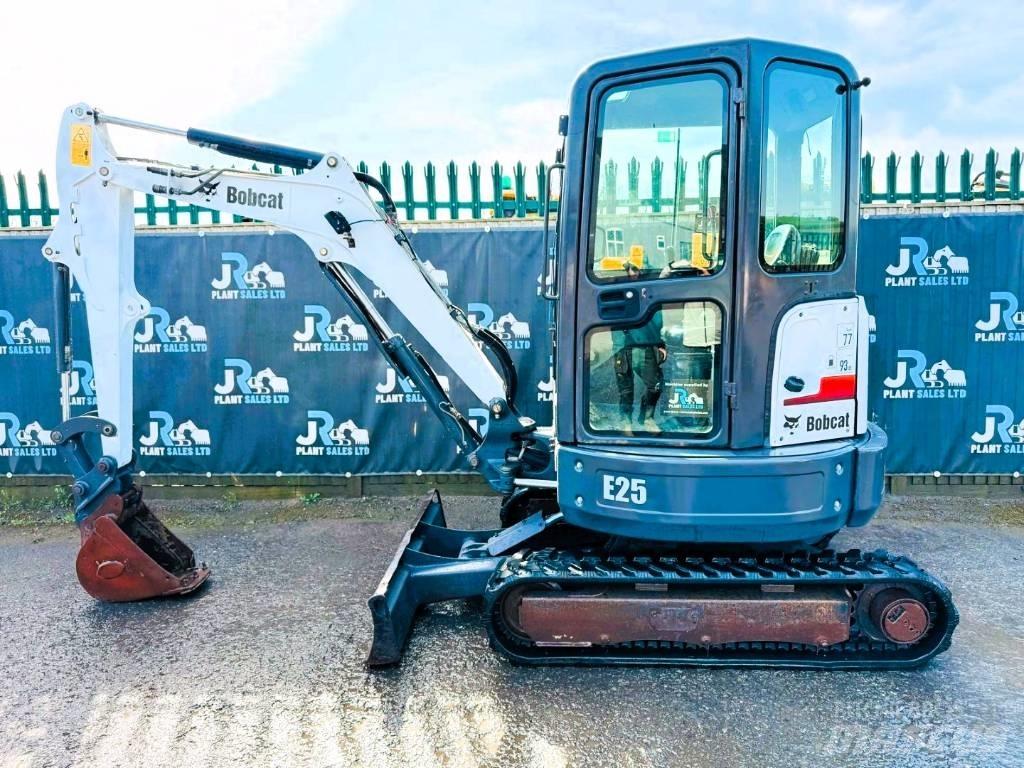 Bobcat E 25 Mini excavatoare < 7t