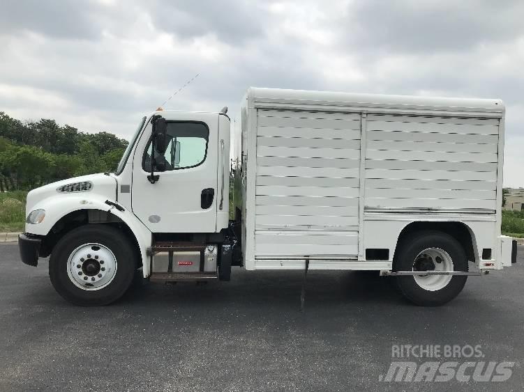 Freightliner M2 Camioane transport bauturi