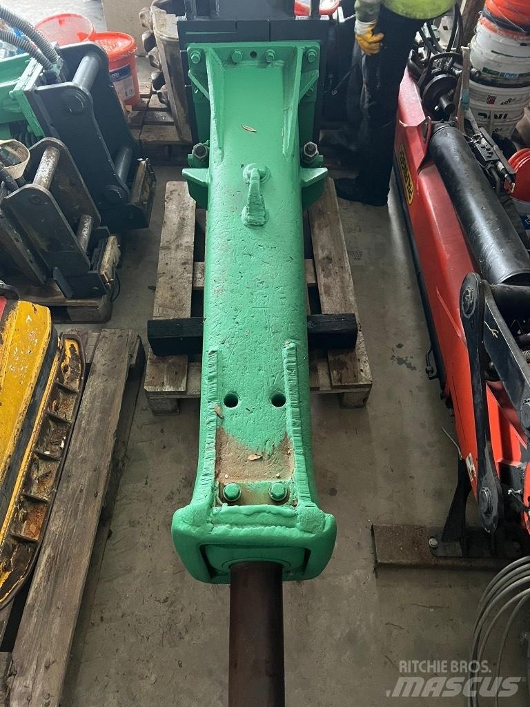 Montabert BRV 32 Ciocane / Concasoare
