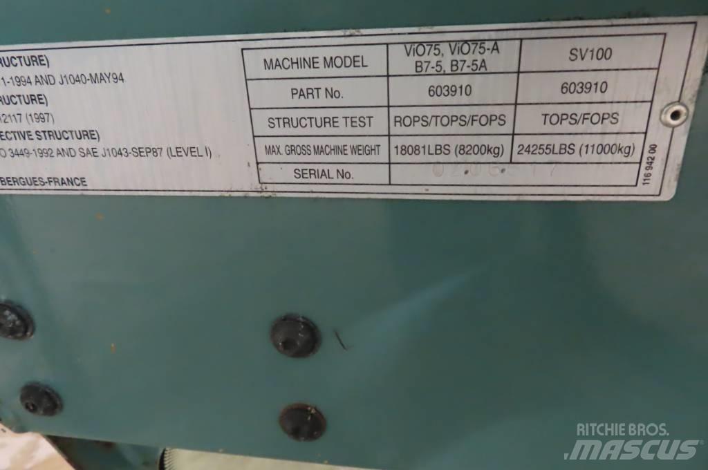 Yanmar Vio 75 Cabine si interior