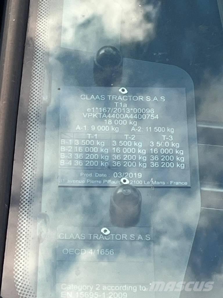 CLAAS Axion 920 Tractoare