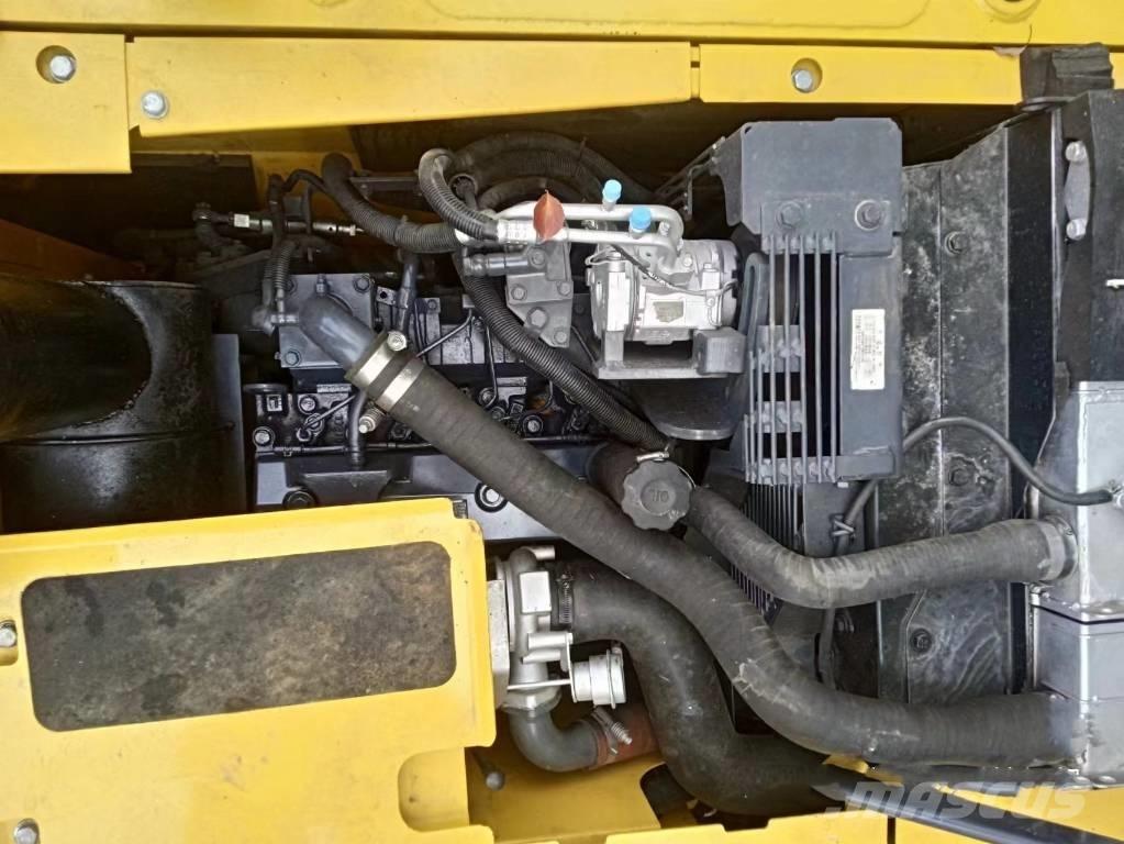 Komatsu PC130-7 Excavatoare pe șenile
