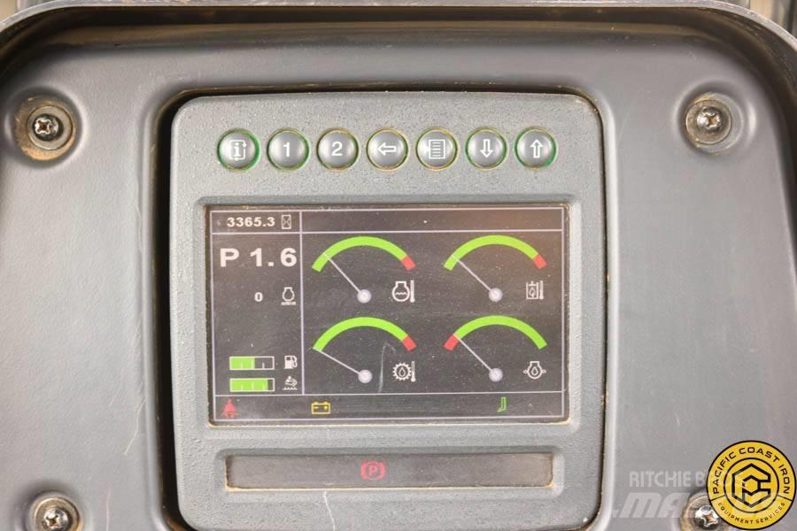 DEERE 750K XLT Buldozere pe senile