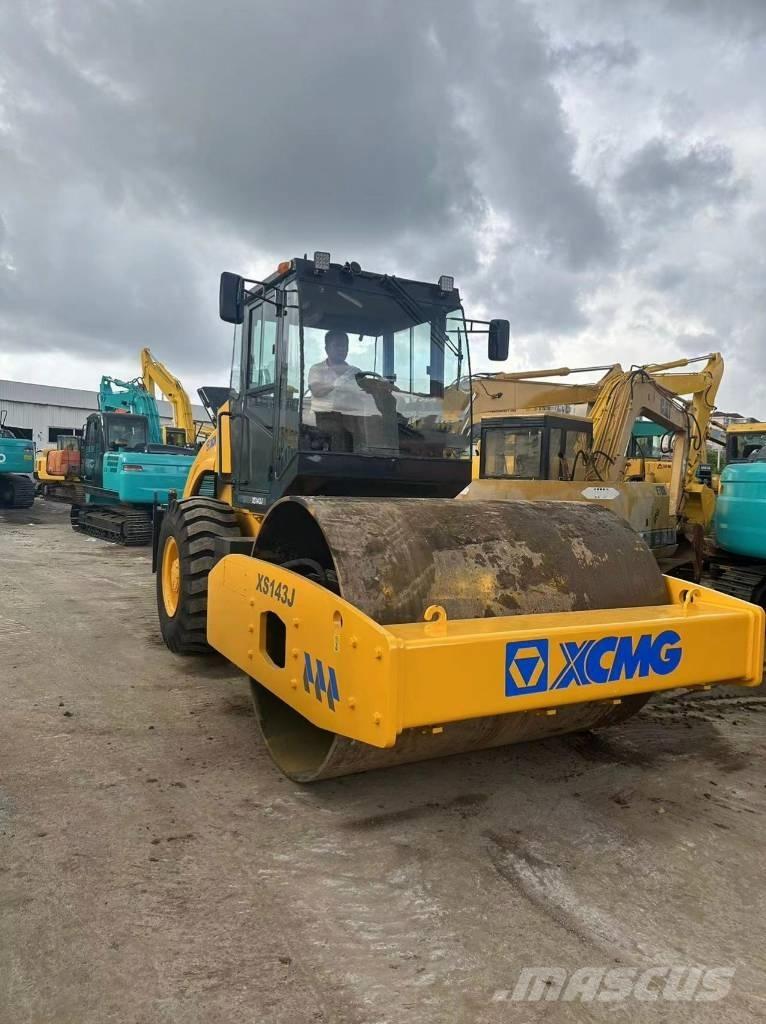XCMG XS 143 J Compactoare monocilindrice