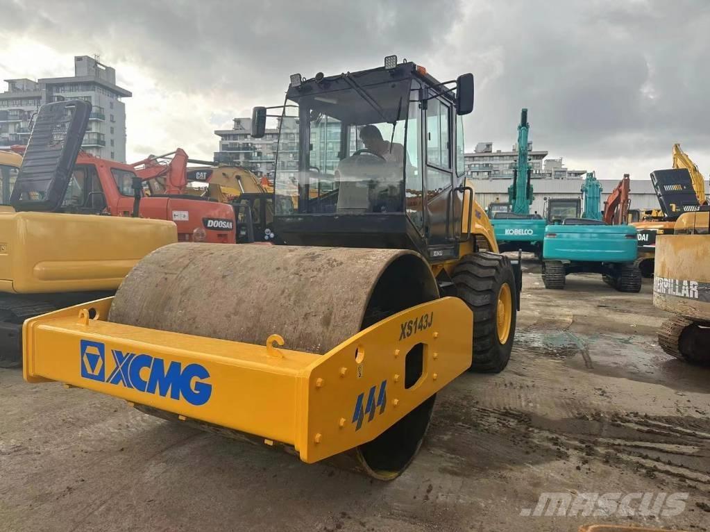 XCMG XS 143 J Compactoare monocilindrice