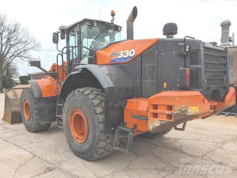 Hitachi ZW 330 Incarcator pe pneuri