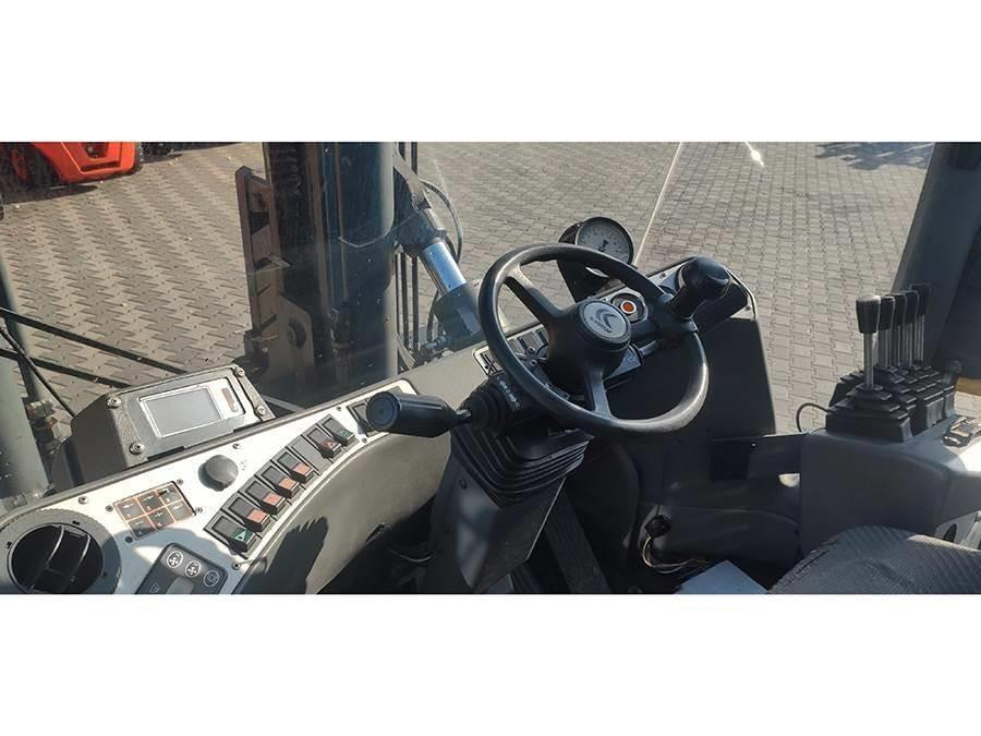 Kalmar DCE 120-6 Stivuitor diesel