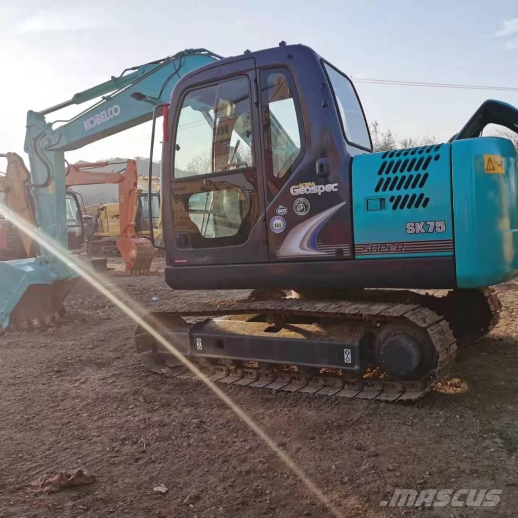 Kobelco SK75-8 Excavatoare 7t - 12t