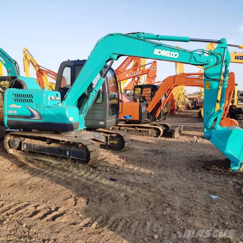 Kobelco SK75-8 Excavatoare 7t - 12t