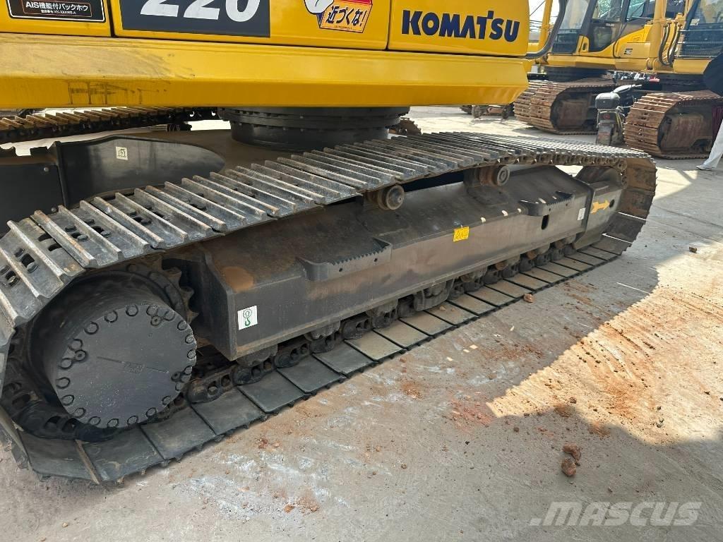 Komatsu PC220-8 Excavatoare 7t - 12t