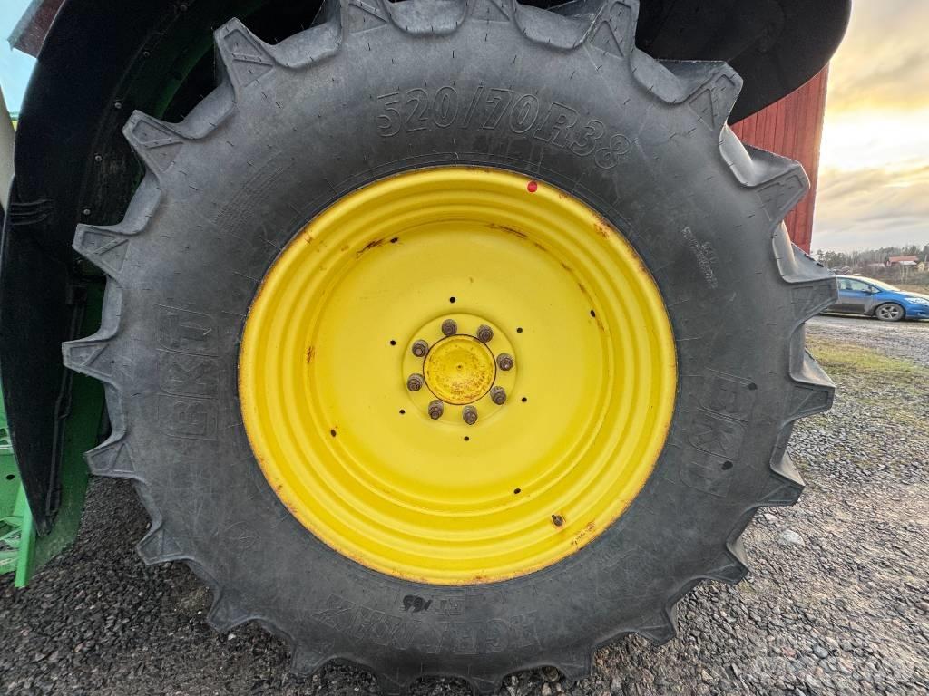 John Deere 6130 R Tractoare