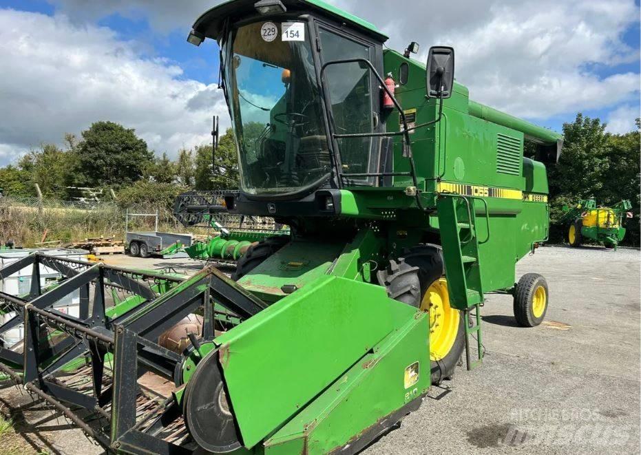 John Deere 1055 Combine de secerat