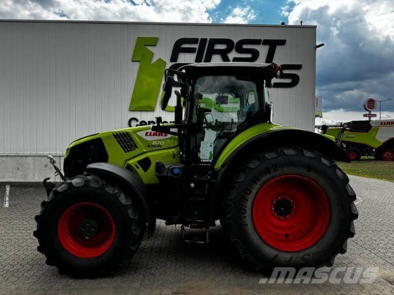 CLAAS AXION 870 Tractoare