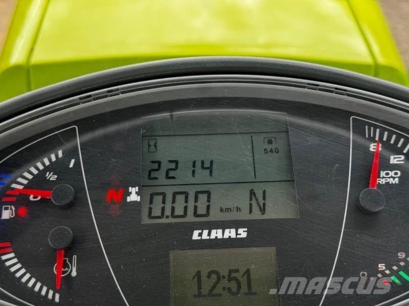 CLAAS AXION 870 Tractoare