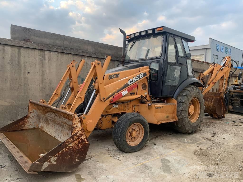 CASE 580 M Buldoexcavatoare