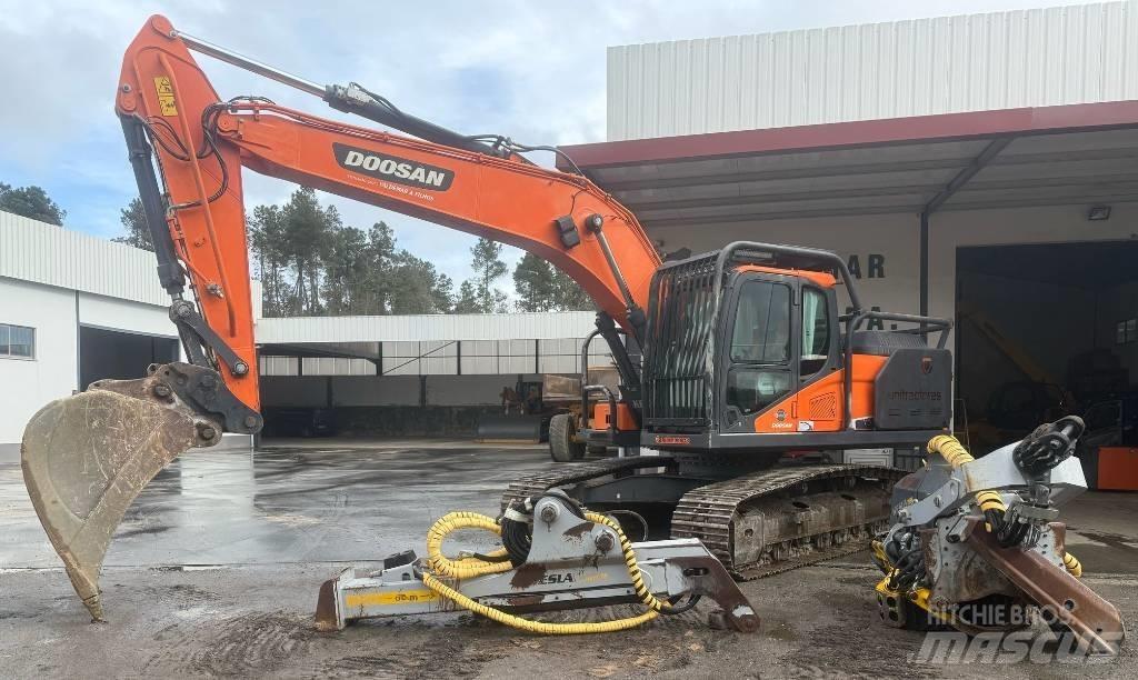 Doosan DX 235 Excavatoare