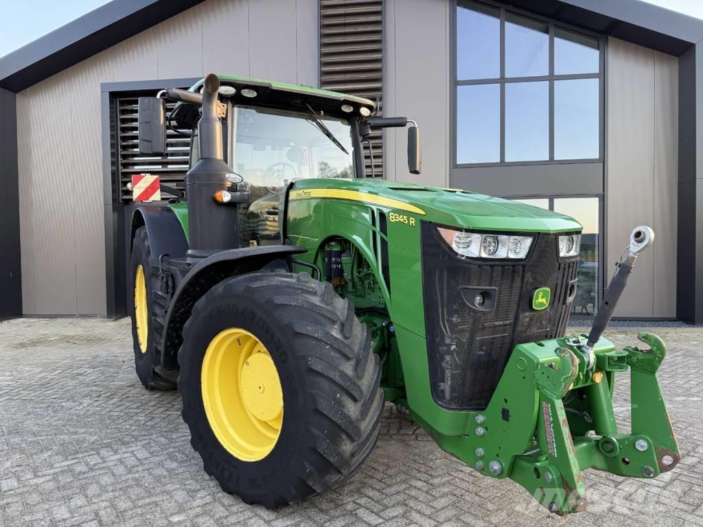 John Deere 8345 R Tractoare