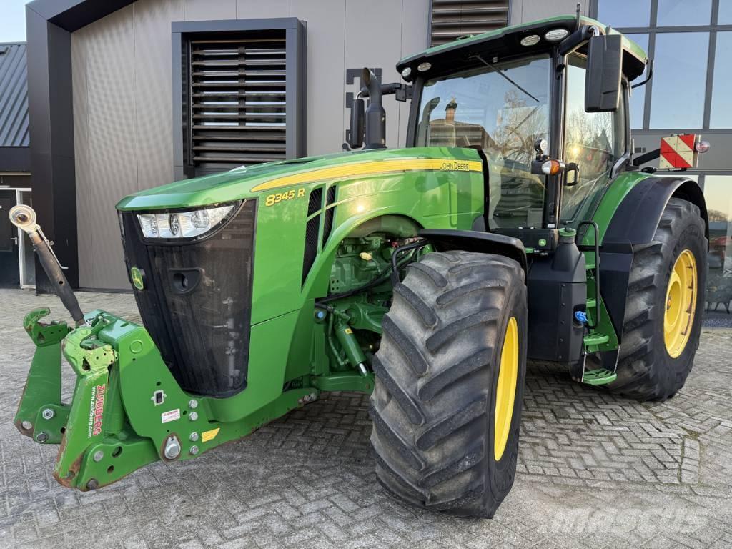 John Deere 8345 R Tractoare